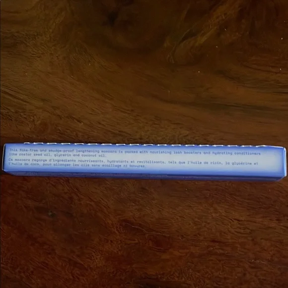 Lash Black Mascara - Picture 4 of 6